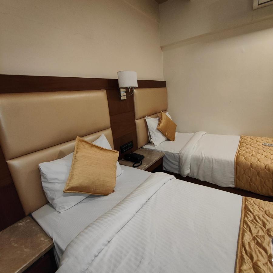 Oxford Hotel Powai Mumbai Ngoại thất bức ảnh