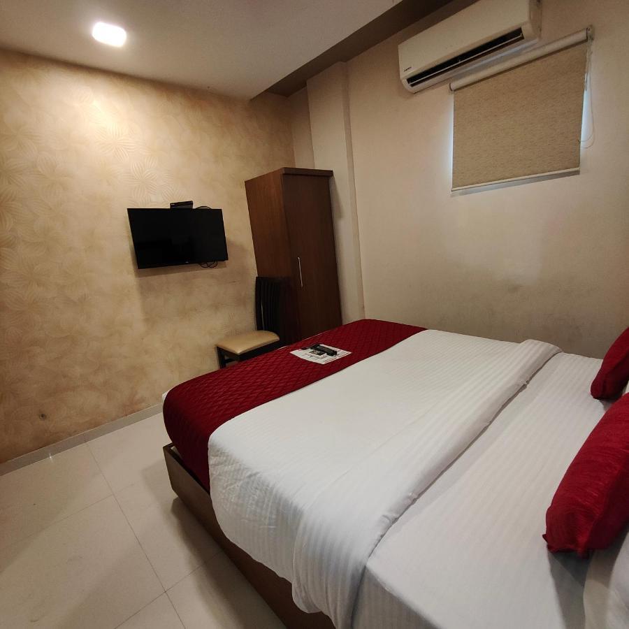 Oxford Hotel Powai Mumbai Ngoại thất bức ảnh