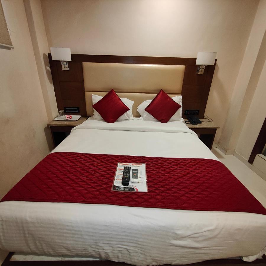 Oxford Hotel Powai Mumbai Ngoại thất bức ảnh