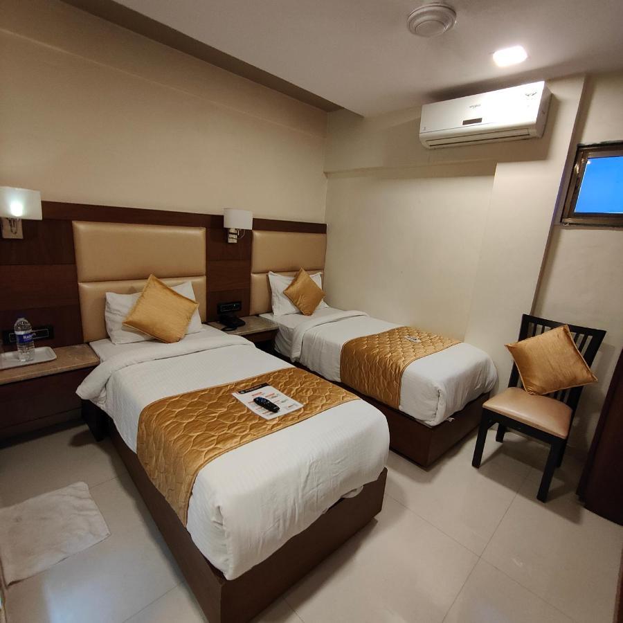 Oxford Hotel Powai Mumbai Ngoại thất bức ảnh